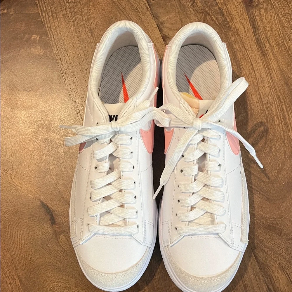 Nike Blazer Low Platform “Pink Glaze” Sneakers NEW - Picture 4 of 11